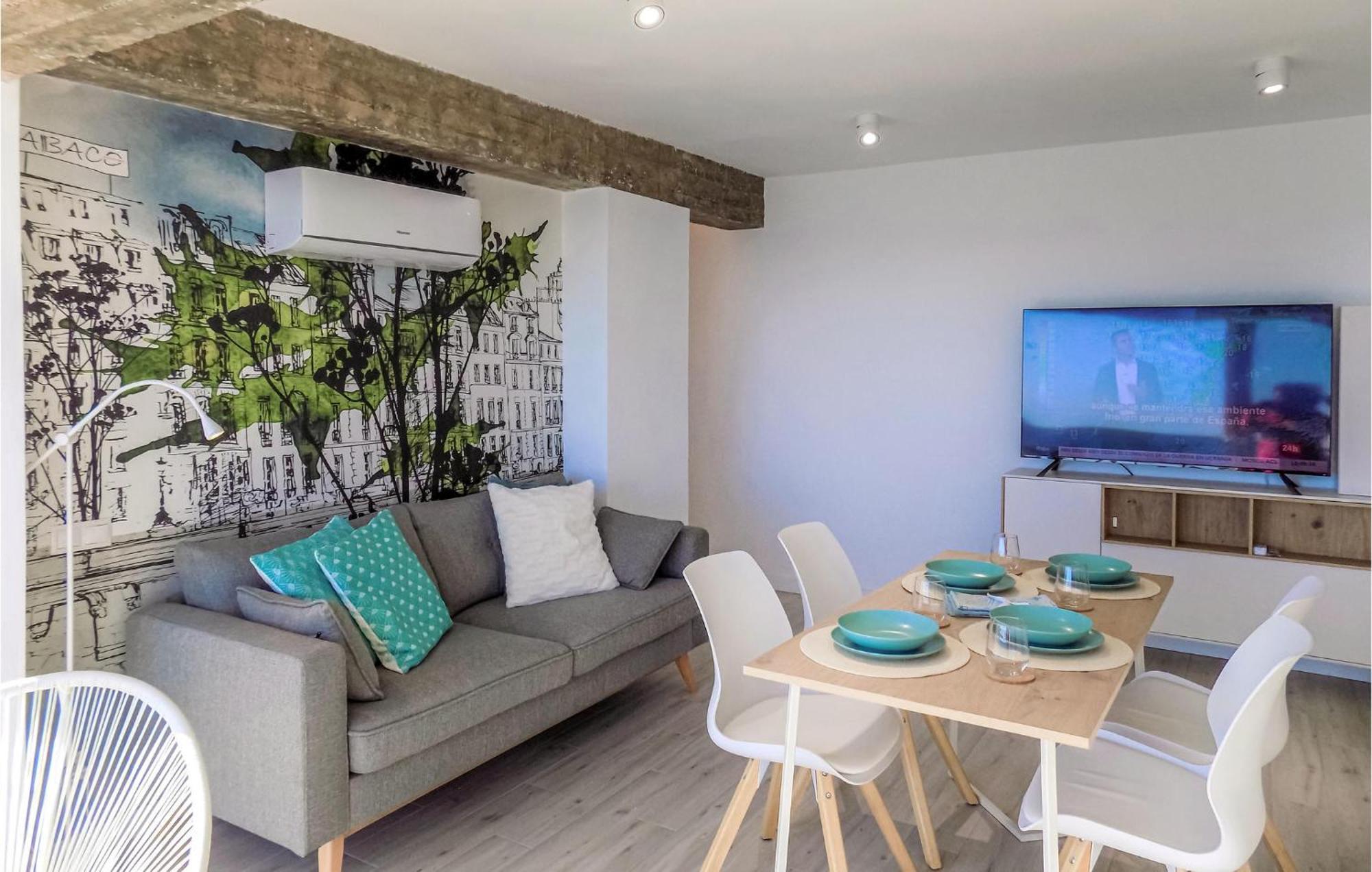 Cozy Apartment In Oropesa Del Mar Exterior photo